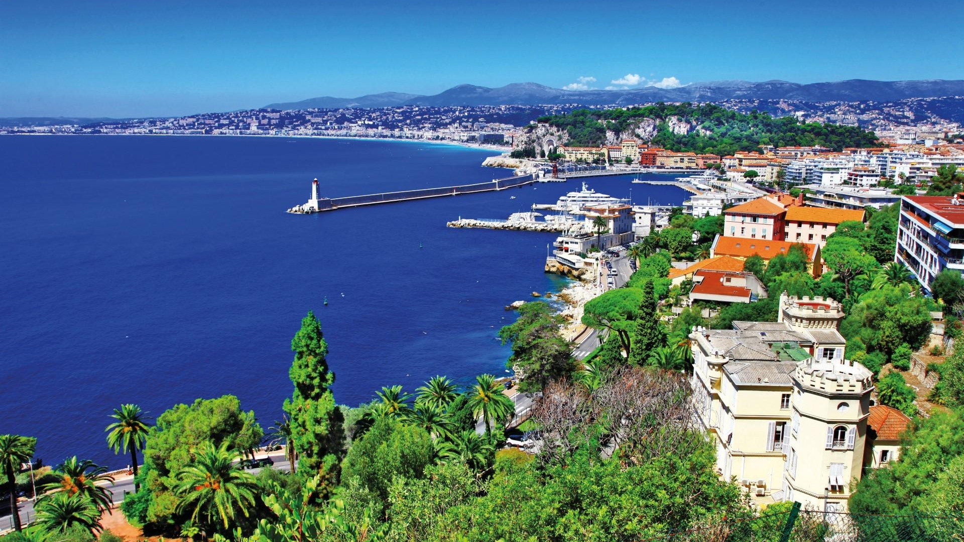Blumenpracht an der sonnenverwöhnten Côte d‘Azur