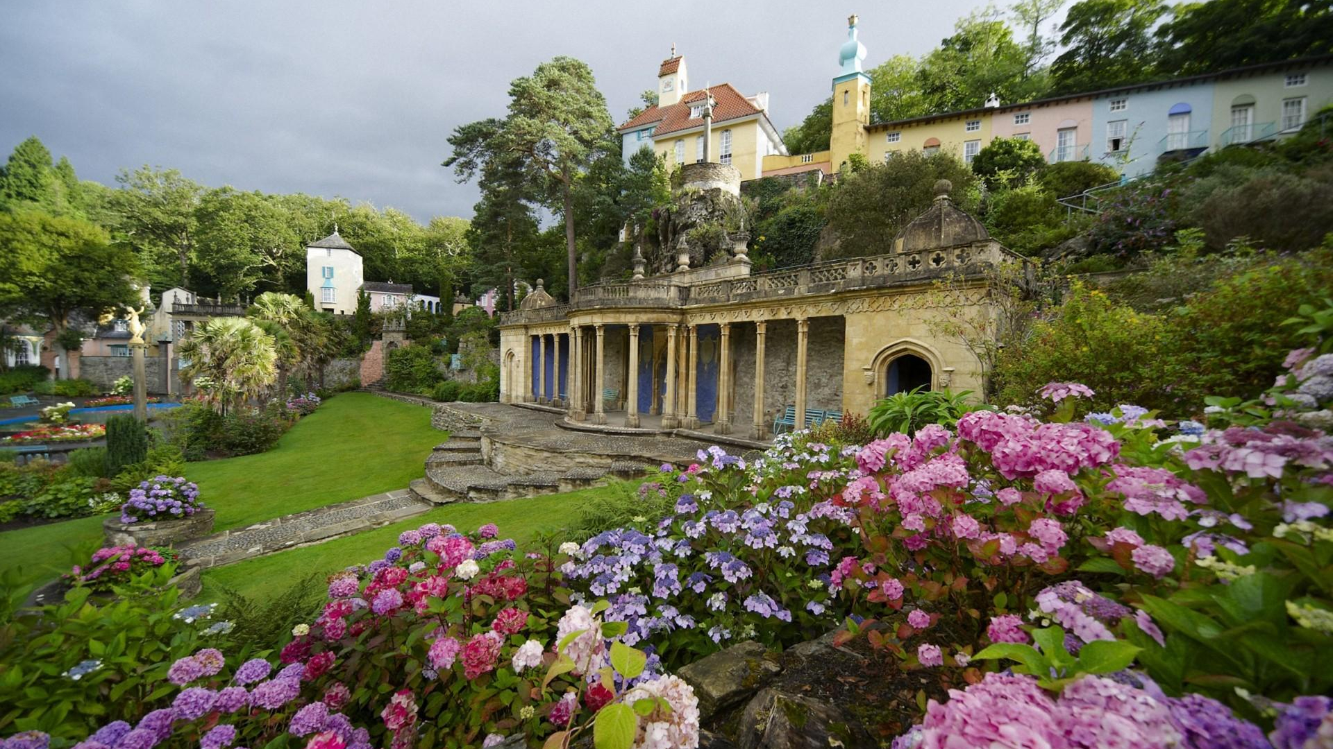 Portmeiron in Wales