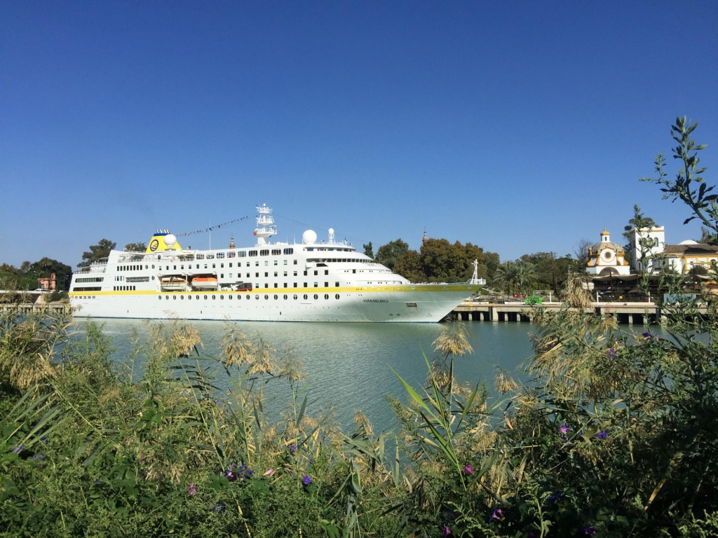 MS Hamburg in Sevilla