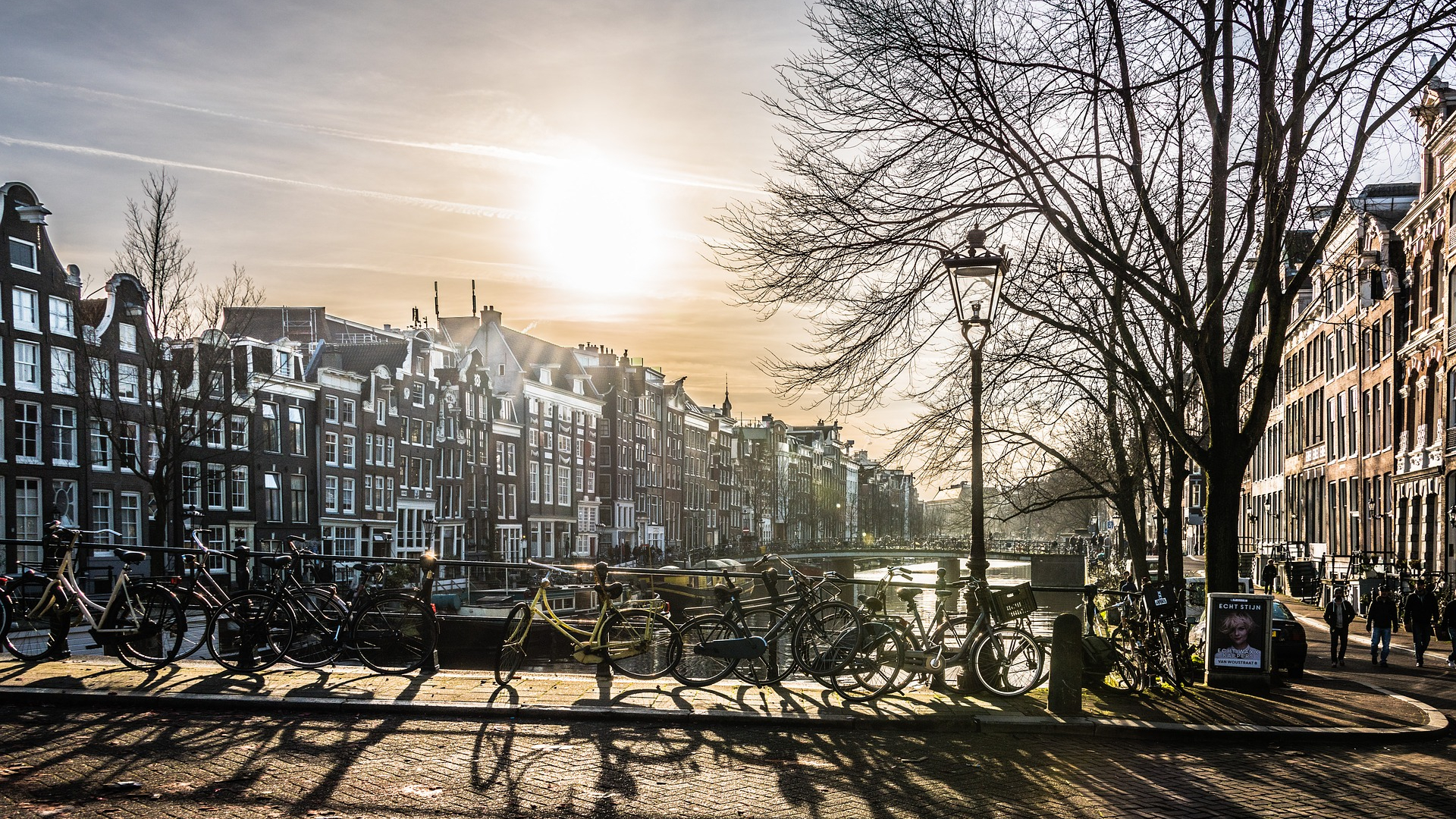 amsterdam-1769540_1920