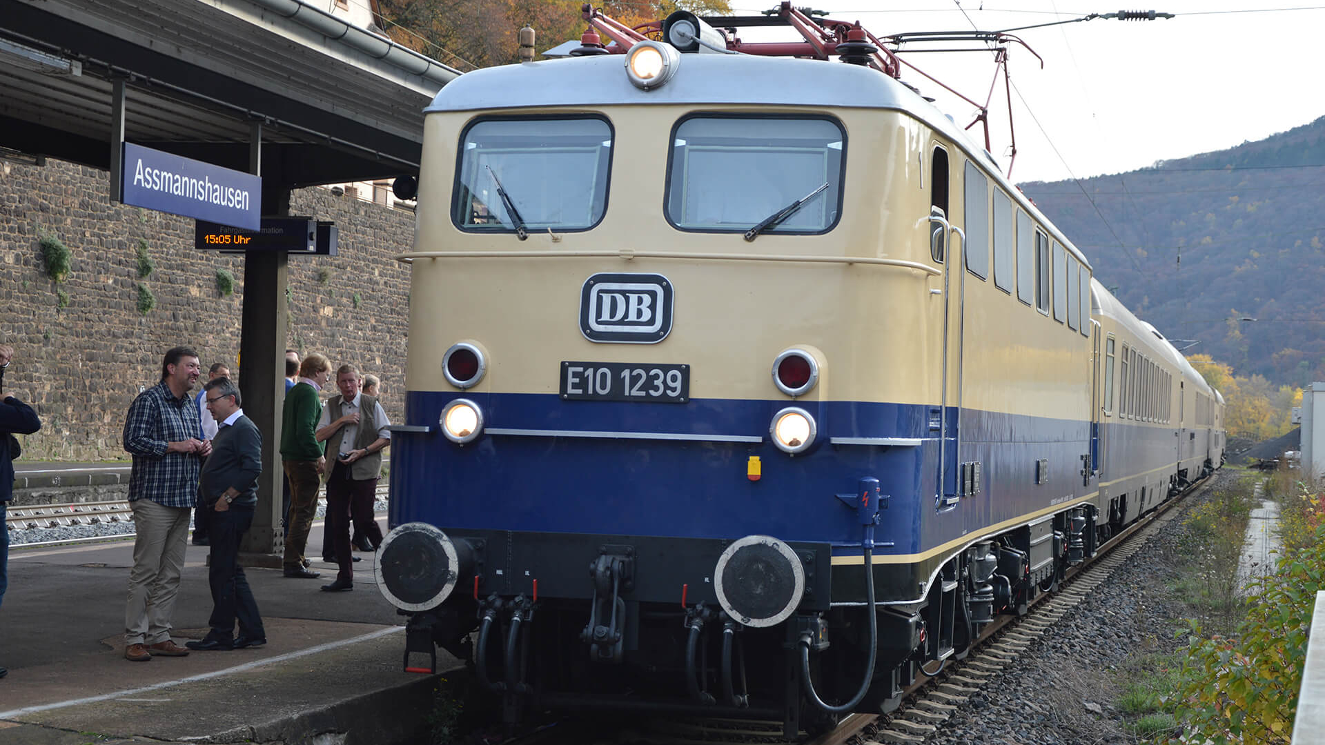 "RHEINGOLD PULLMAN"-Salonzug