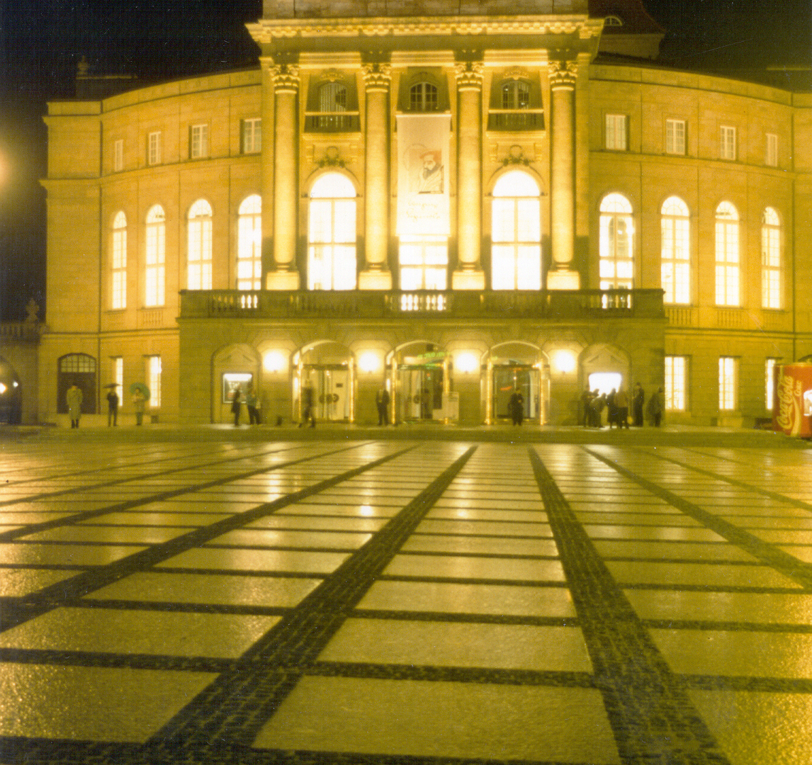 Chemnitz - Opernhaus bei Nacht