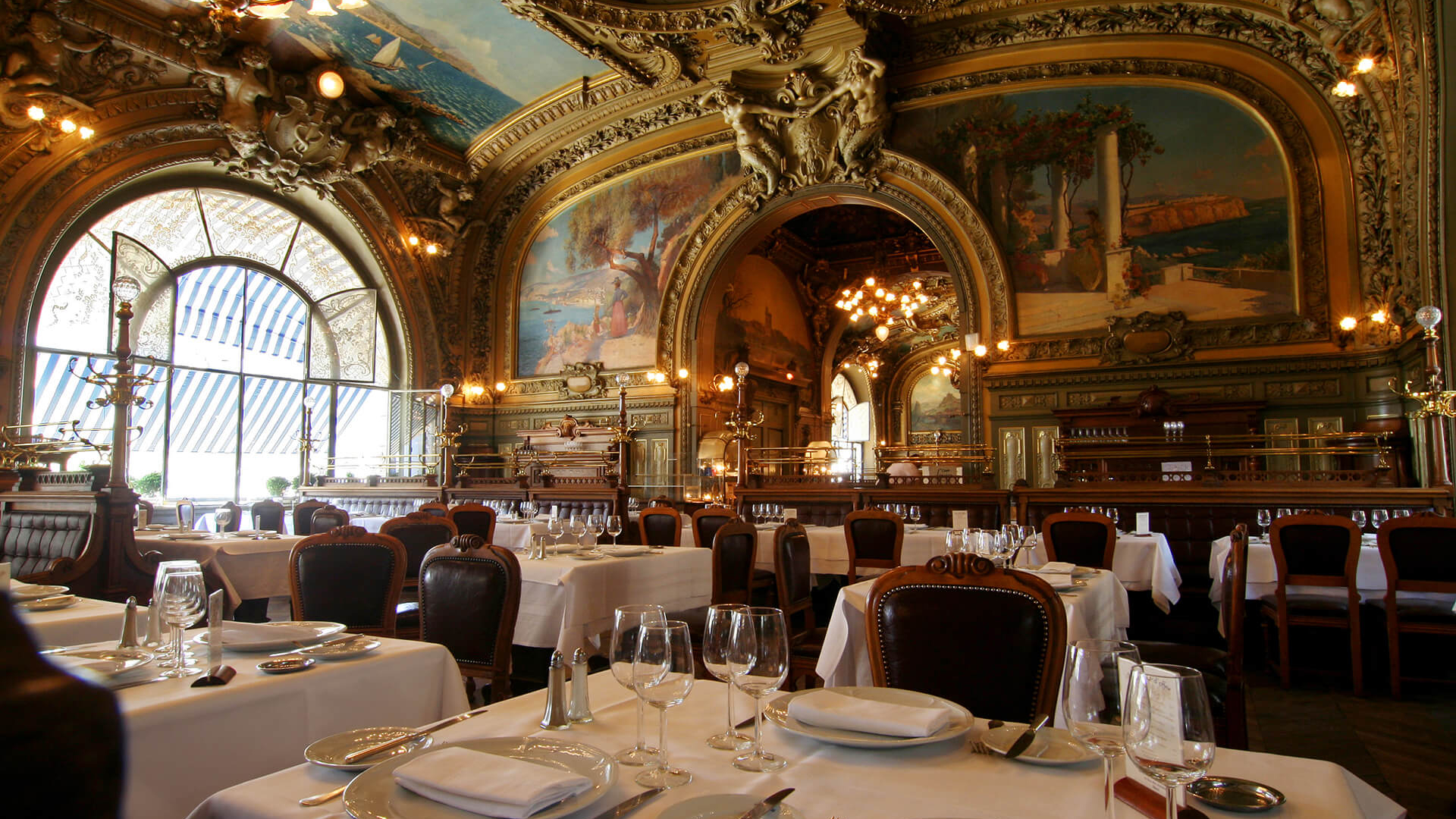 Paris_Le Train Bleu