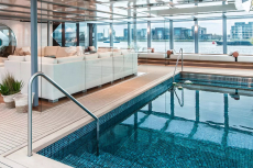 MS Amadeus Queen - Innenpool