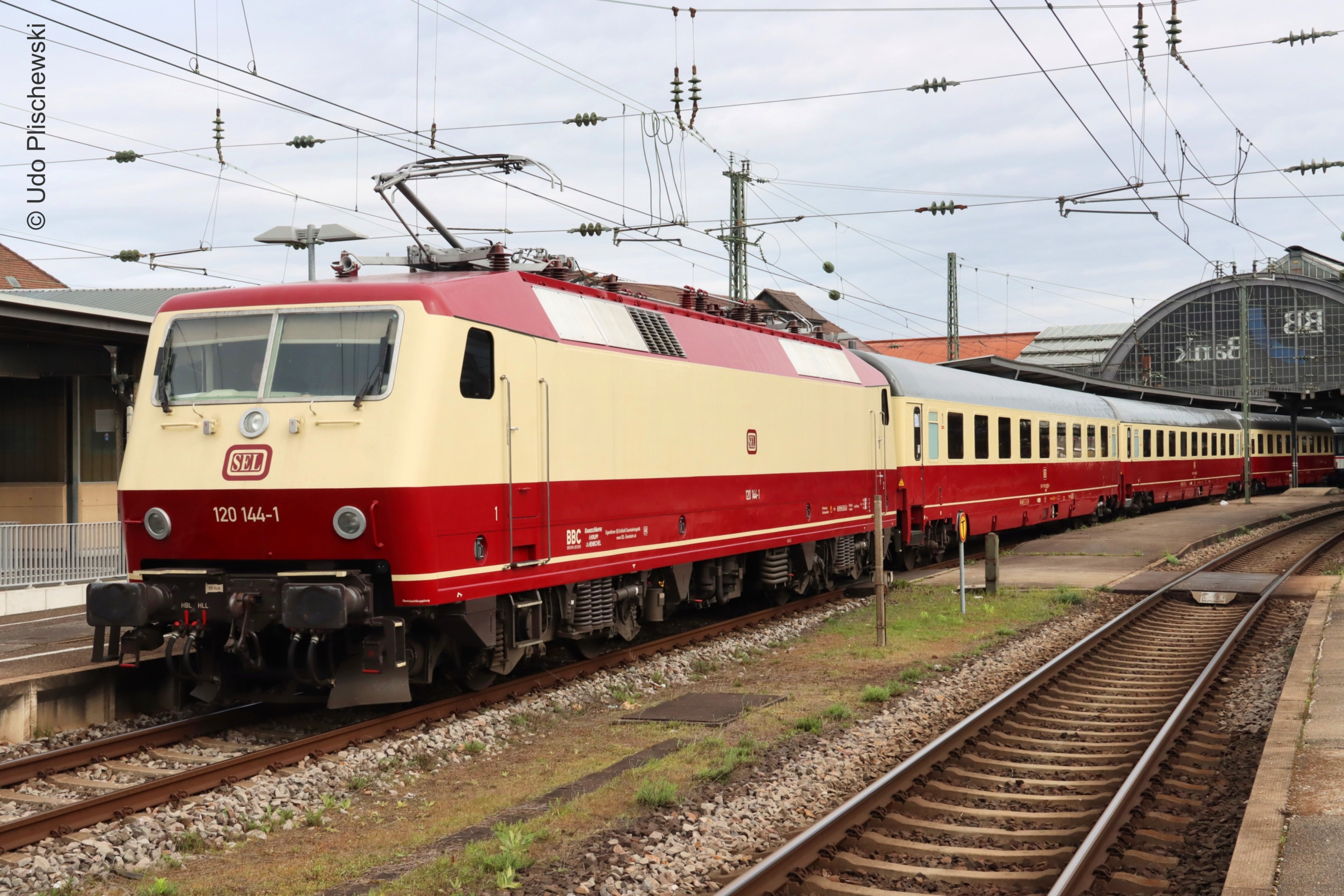 ERC_Rheingold_120-144_AusfahrtKA