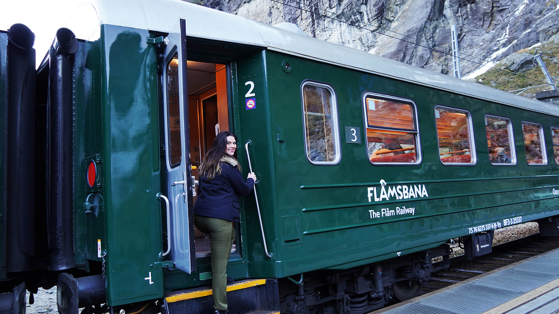 Flåmsbana Railway - woman entering the train _Christine Baglo - Visit Norway