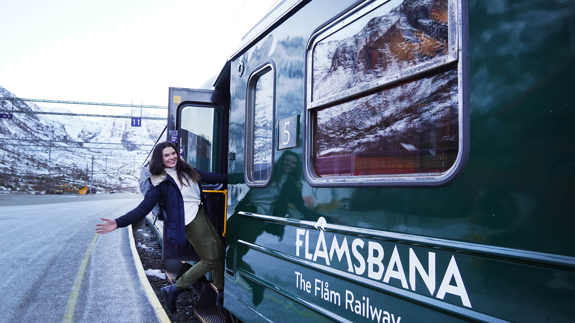 Flåmsbana - the Flåm Railway at Myrdal station_Christine Baglo - Visit Norway